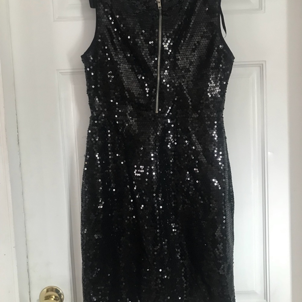 Beautiful drees - Picture 5 of 5